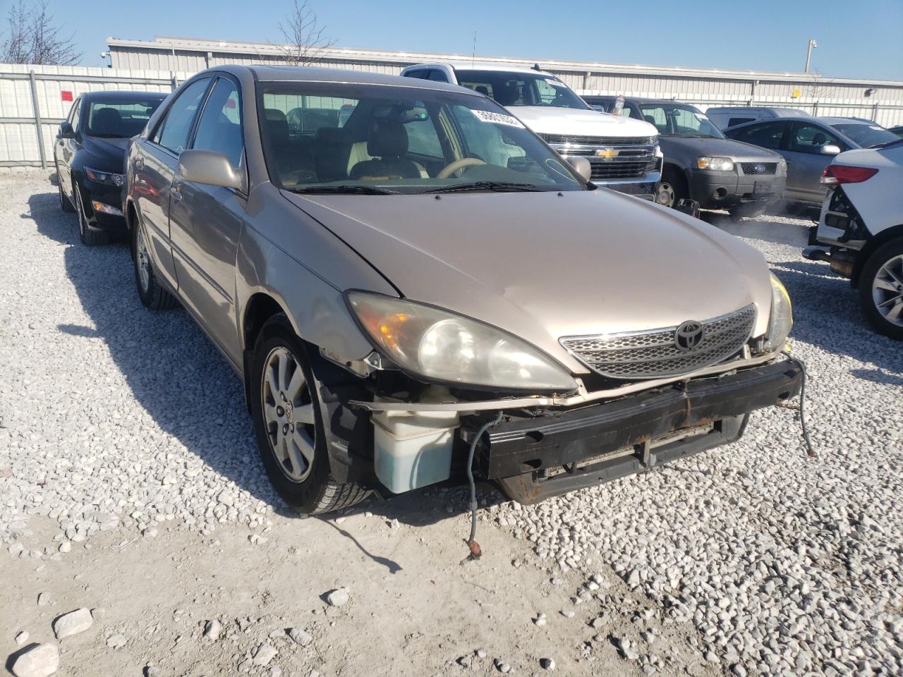 TOYOTA CAMRY LE 2003 with VIN 4T1BE32K33U664697 - Photo from auction