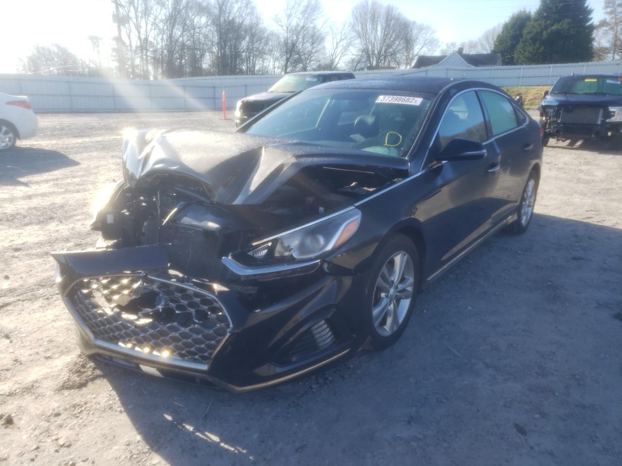 Photo 2 from auction – 2018 HYUNDAI SONATA with VIN 5NPE34AF6JH628589