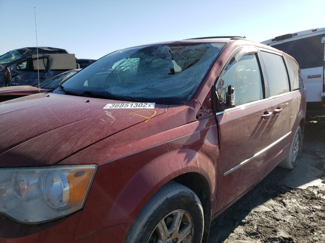 Photo 9 from auction – 2010 CHRYSLER TOWN & COU with VIN 2A4RR5D11AR104267