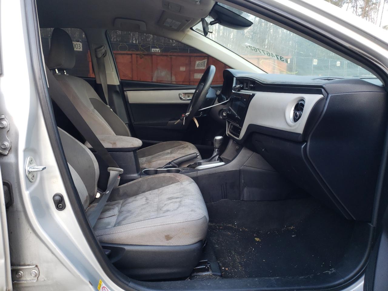 Photo 5 from auction – 2017 TOYOTA COROLLA L with VIN 2T1BURHE6HC911033