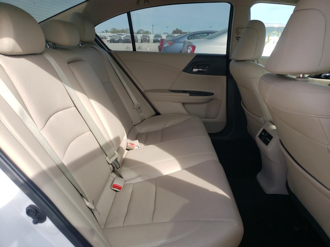 Photo 6 from auction – 2015 HONDA ACCORD EXL with VIN 1HGCR2F80FA085972