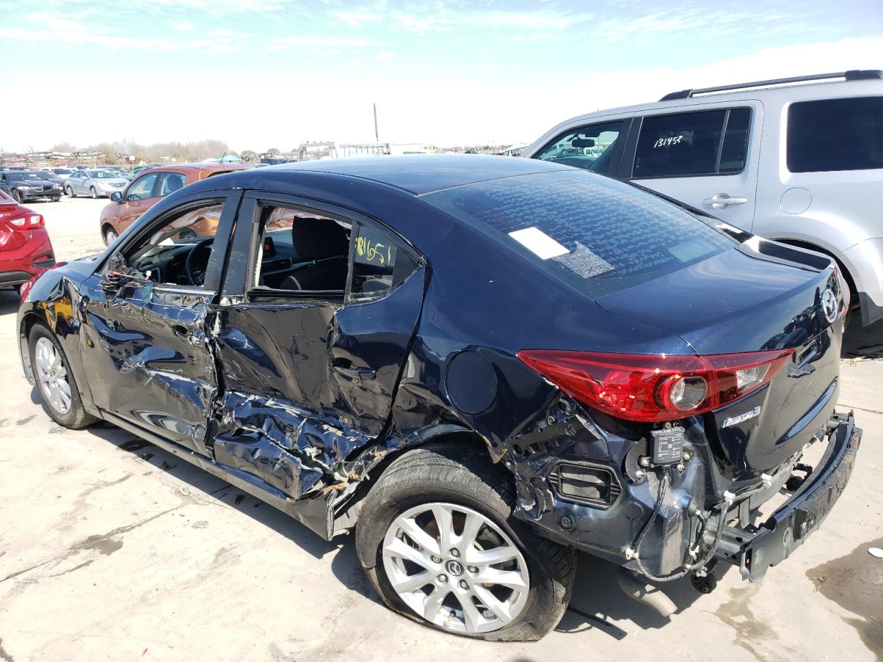 Photo 9 from auction – 2018 MAZDA 3 SPORT with VIN 3MZBN1U77JM266604