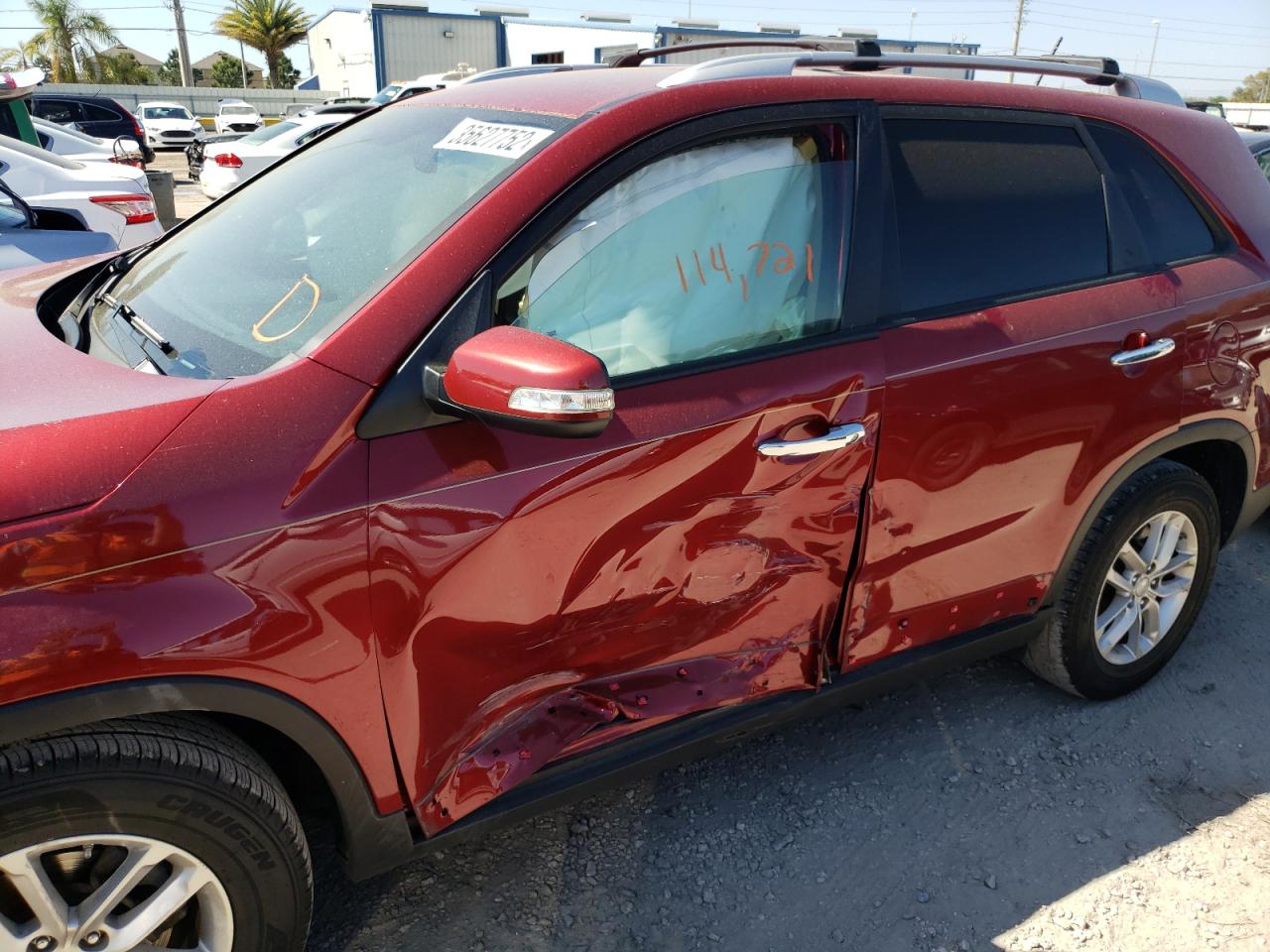 Photo 9 from auction – 2014 KIA SORENTO LX with VIN 5XYKT3A68EG441817