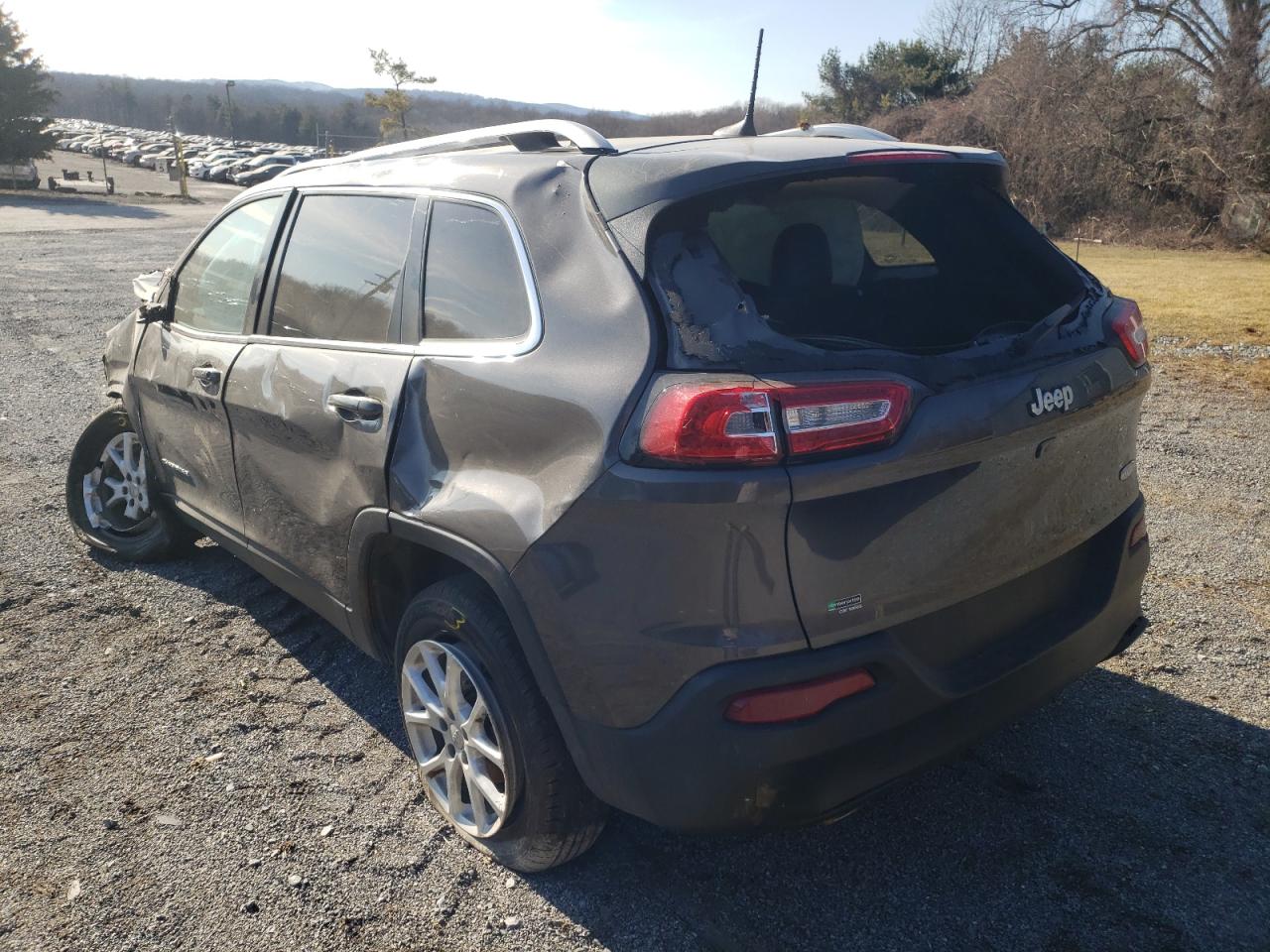 Photo 3 from auction – 2018 JEEP CHEROKEE L with VIN 1C4PJLLB1JD590780