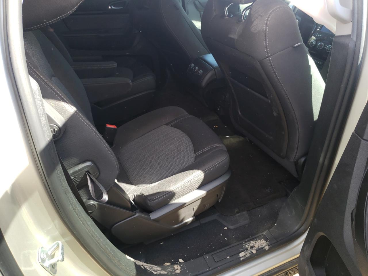 Photo 6 from auction – 2017 CHEVROLET TRAVERSE L with VIN 1GNKRGKD2HJ253373