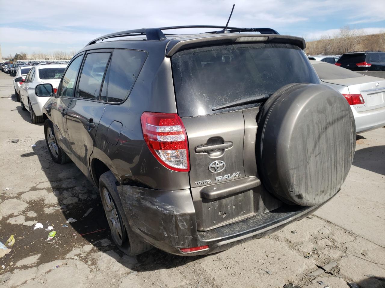 Photo 3 from auction – 2010 TOYOTA RAV4 with VIN JTMBF4DV1AD038500