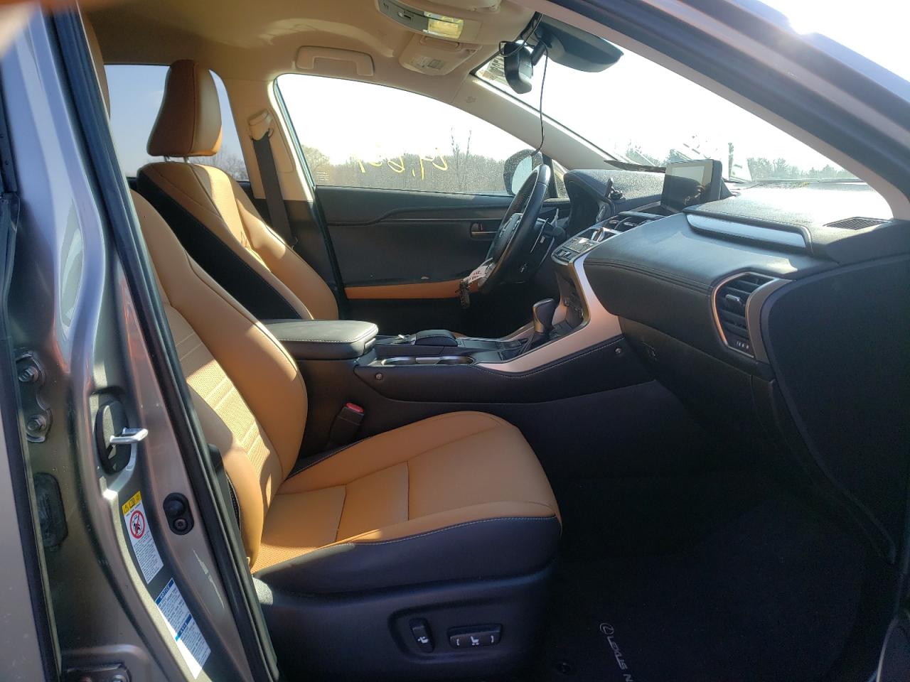 Photo 5 from auction – 2020 LEXUS NX 300H with VIN JTJDJRDZ5L2127103
