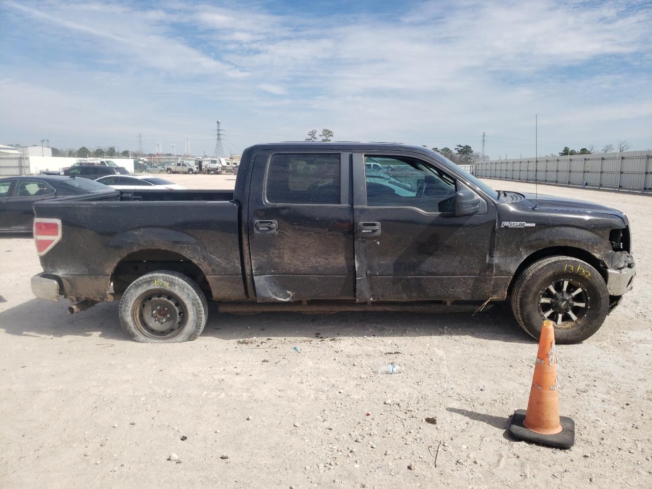 Photo 9 from auction – 2013 FORD F150 SUPER with VIN 1FTFW1CF5DFB38599