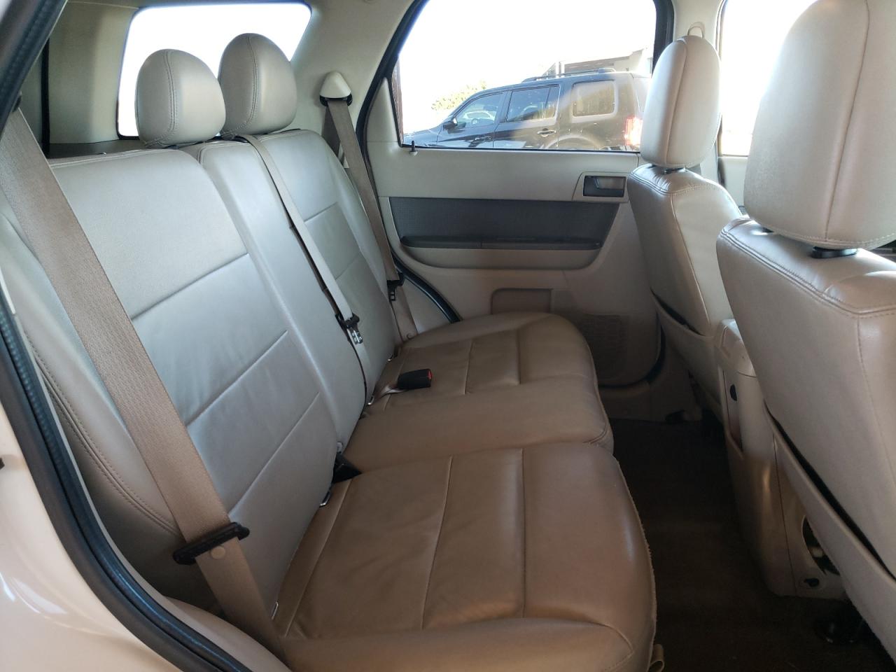 Photo 6 from auction – 2011 FORD ESCAPE XLT with VIN 1FMCU0D76BKA66256
