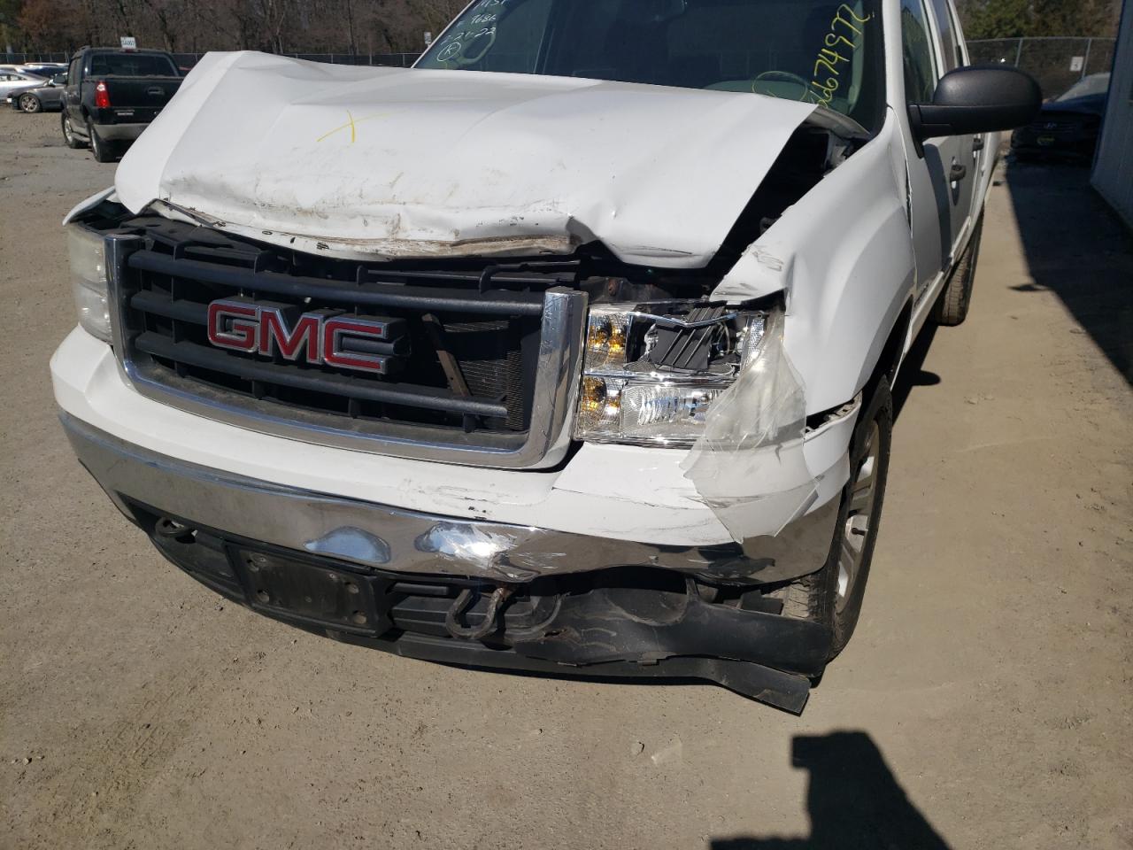 Photo 9 from auction – 2008 GMC SIERRA K15 with VIN 2GTEK13C081279686