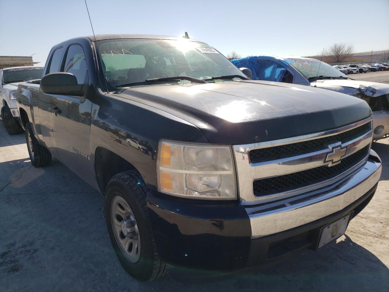 CHEVROLET SILVERADO 2008 with VIN 1GCEC19X18Z205630 - Photo from auction