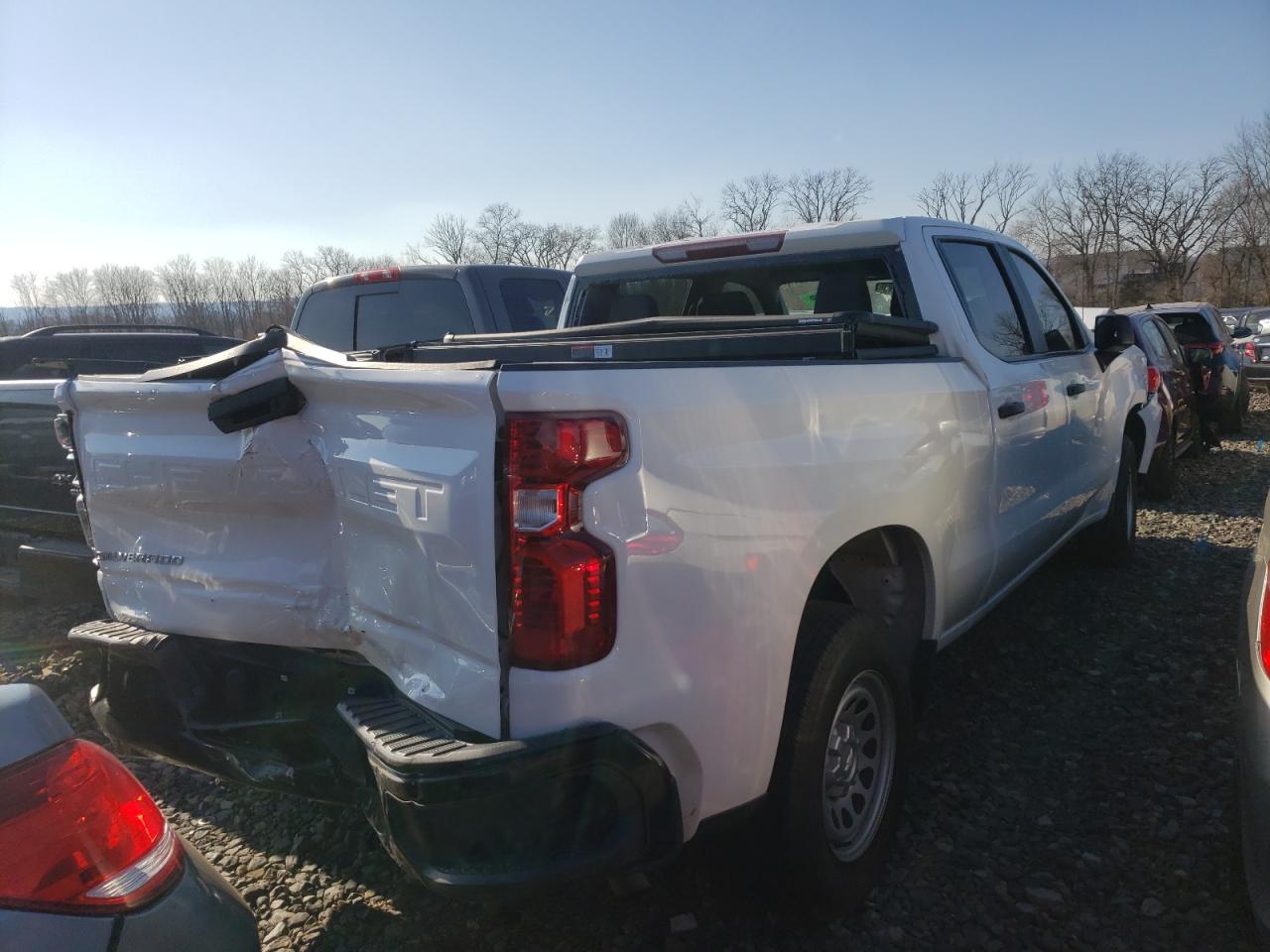 Фото 4 с аукциона – 2019 CHEVROLET SILVERADO с VIN 1GCPYAEH2KZ226504