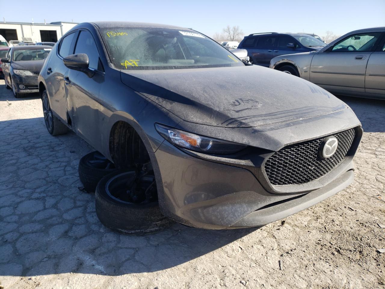 MAZDA 3 2019 with VIN JM1BPAJM6K1133483 - Photo from auction