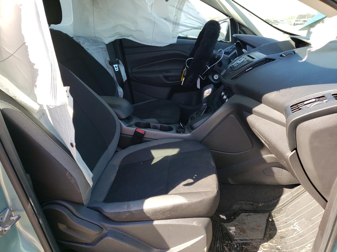 Photo 5 from auction – 2013 FORD ESCAPE S with VIN 1FMCU0F78DUB06065
