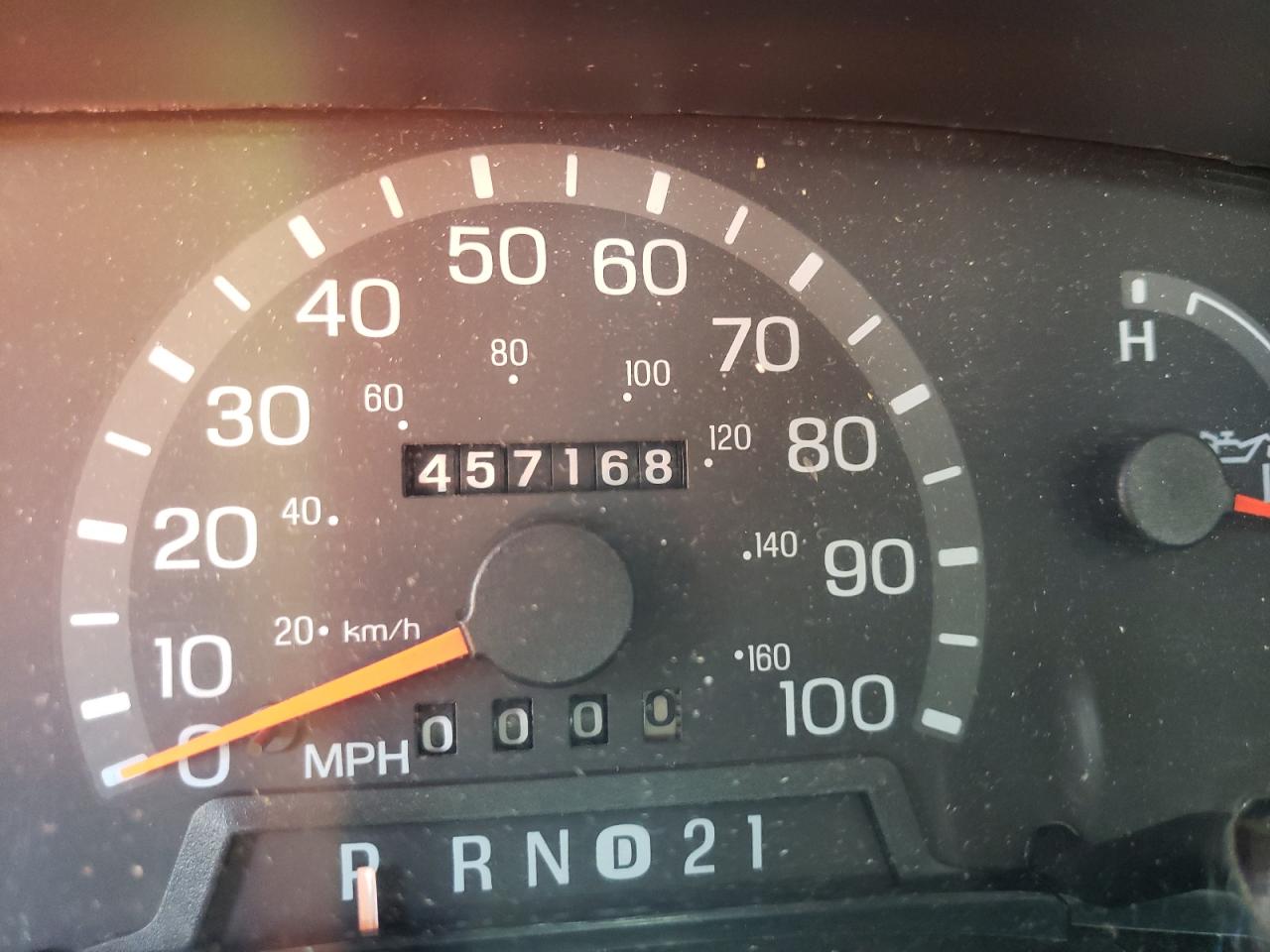 Photo 8 from auction – 2001 FORD E350 COMM with VIN 1FDWE35F51HB61694