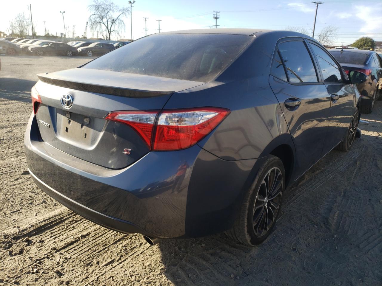 Photo 4 from auction – 2014 TOYOTA COROLLA L with VIN 5YFBURHE5EP137644