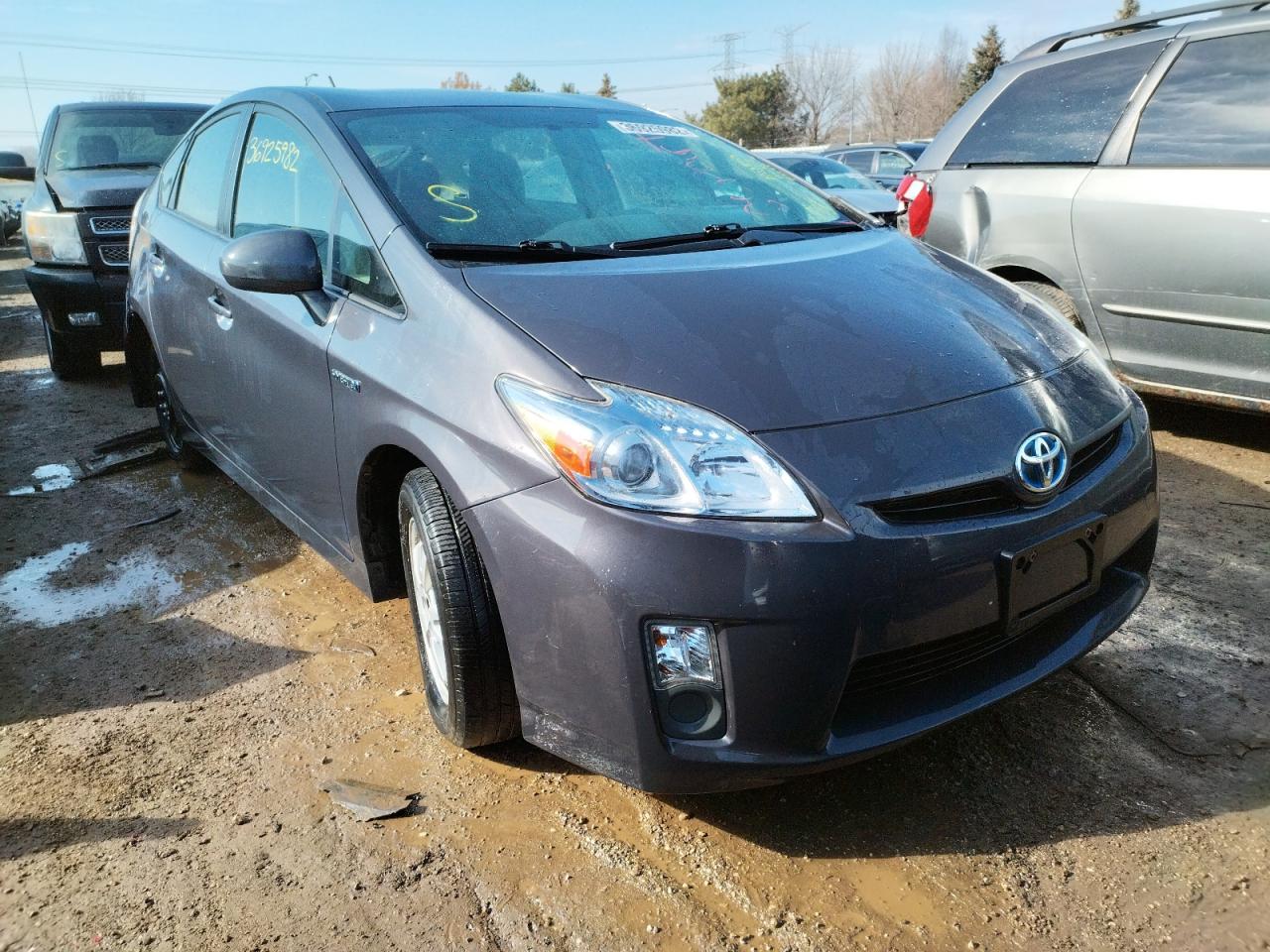 TOYOTA PRIUS 2011 مع رقم تعريف المركبة JTDKN3DU1B0272052 - صورة من المزاد