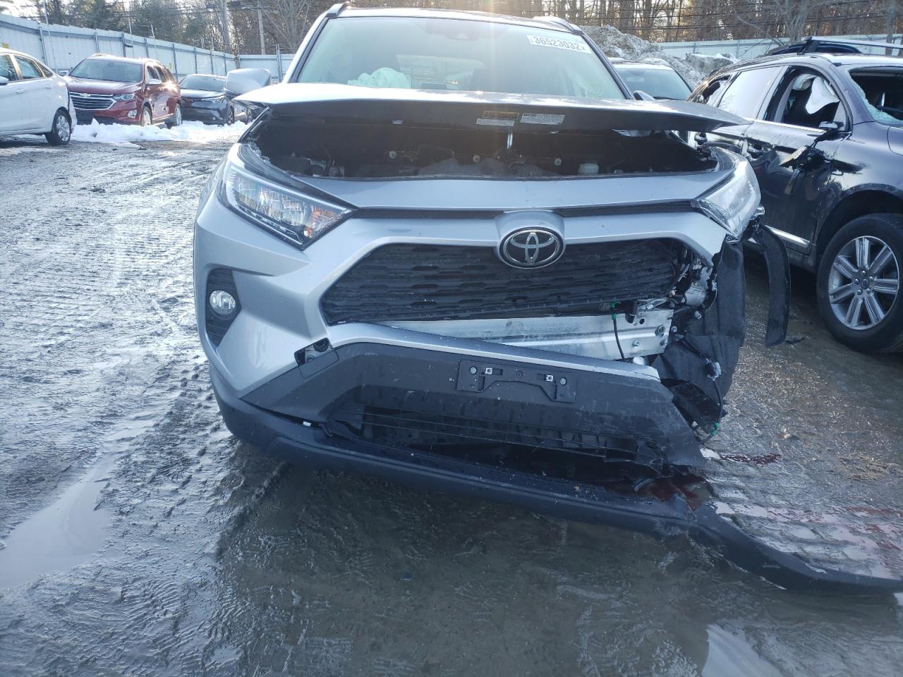 Photo 9 from auction – 2020 TOYOTA RAV4 XLE with VIN JTMP1RFV8LJ027867
