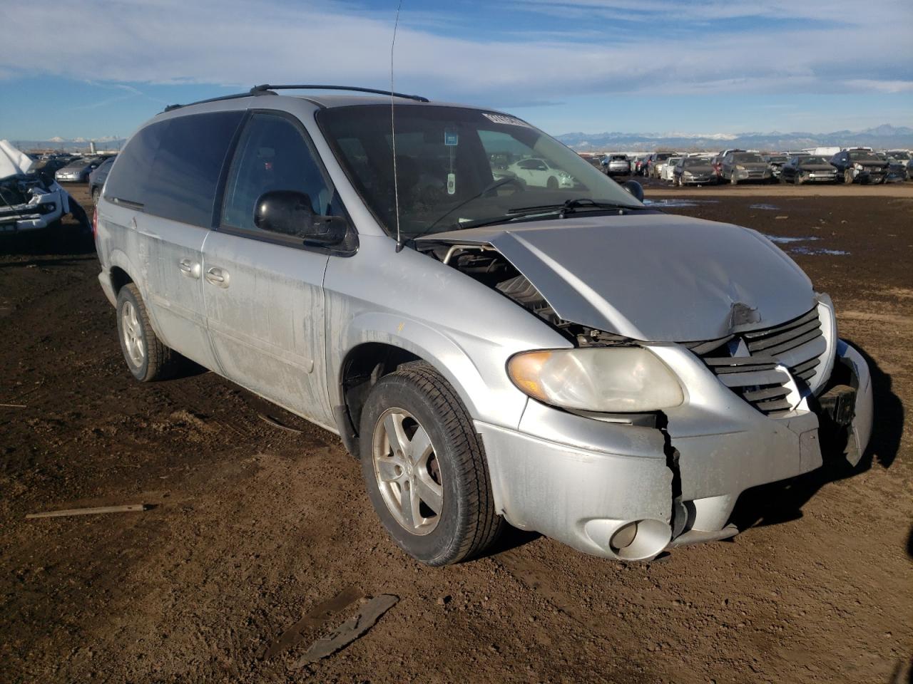 DODGE GRAND CARA 2006 with VIN 2D4GP44L16R807697 - Photo from auction