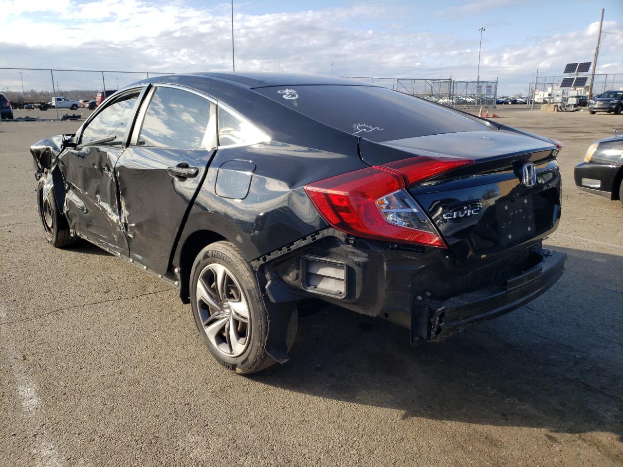 Photo 3 from auction – 2019 HONDA CIVIC LX with VIN 19XFC2F62KE011083