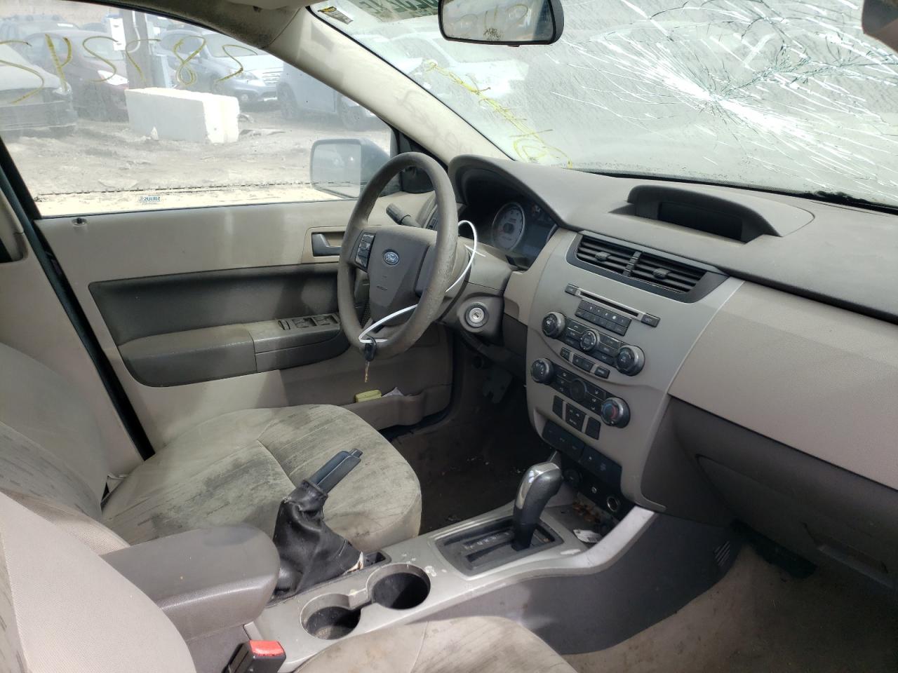 Photo 5 from auction – 2010 FORD FOCUS SE with VIN 1FAHP3FN1AW282544