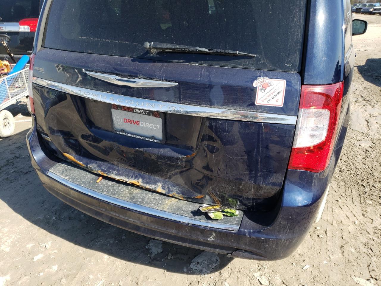 Photo 9 from auction – 2014 CHRYSLER TOWN & COU with VIN 2C4RC1BG7ER442043
