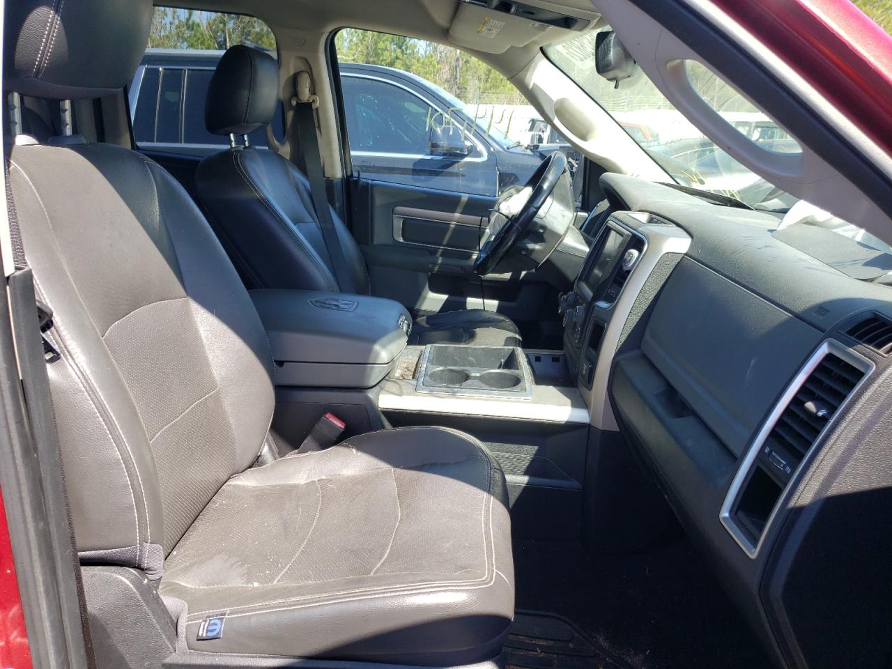 Photo 5 from auction – 2014 RAM 1500 SLT with VIN 1C6RR7GT0ES310576