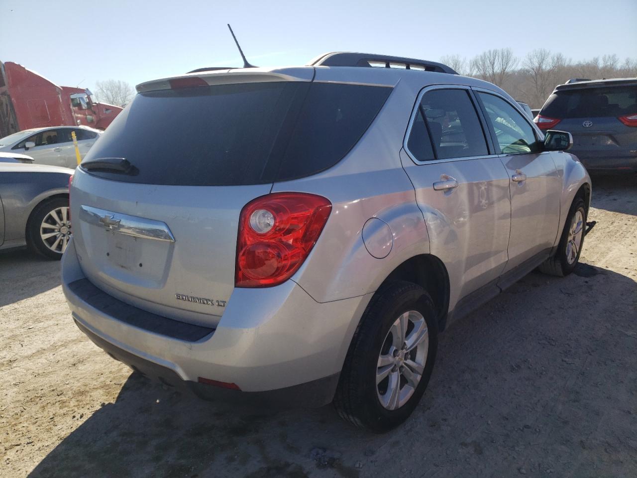 Photo 4 from auction – 2014 CHEVROLET EQUINOX LT with VIN 2GNFLFEK0E6274934