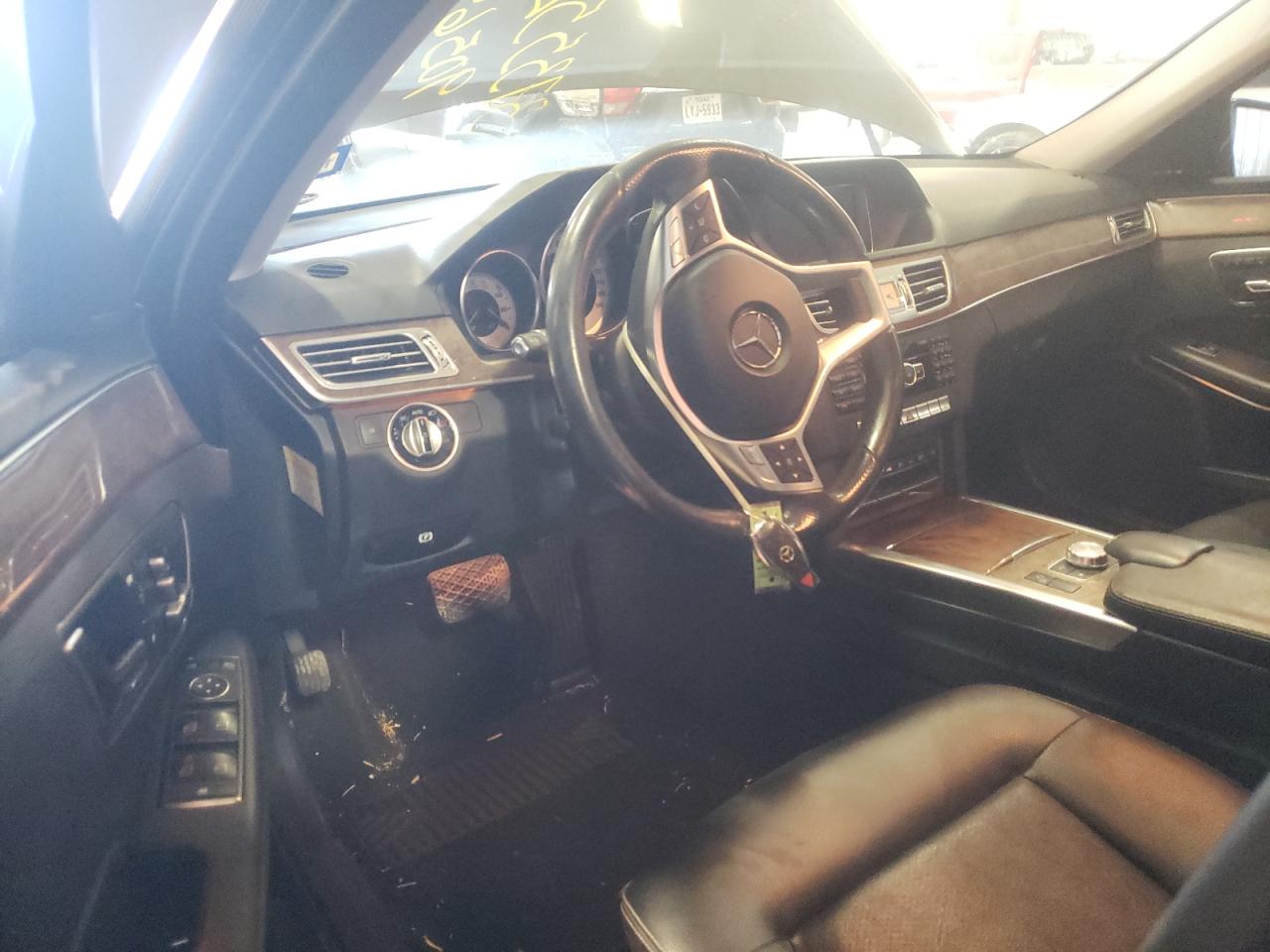 Photo 9 from auction – 2014 MERCEDES-BENZ E 350 with VIN WDDHF5KB9EA905695