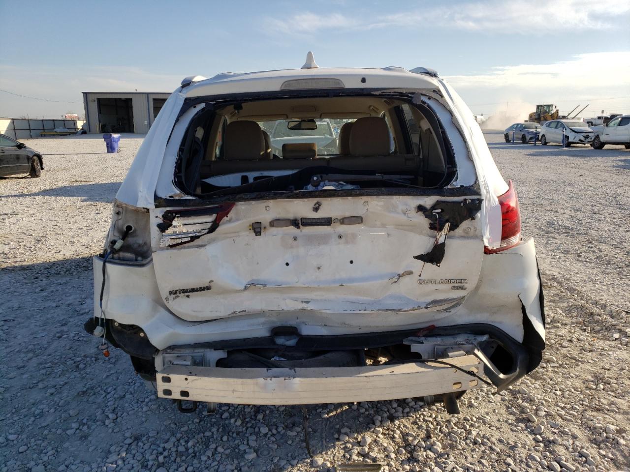 Photo 9 from auction – 2018 MITSUBISHI OUTLANDER with VIN JA4AD3A3XJZ017608