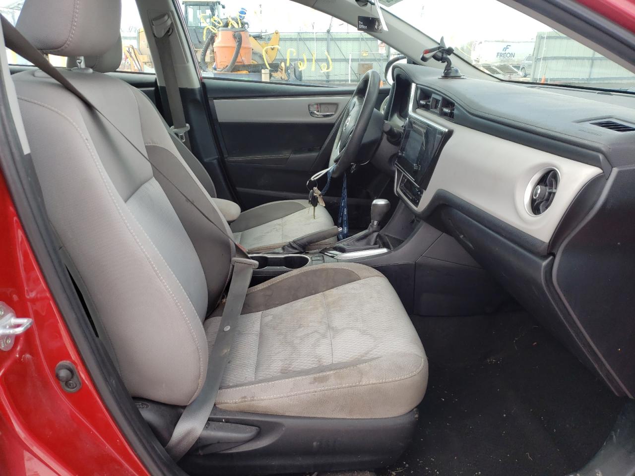 Photo 5 from auction – 2018 TOYOTA COROLLA L with VIN 2T1BURHE7JC122671