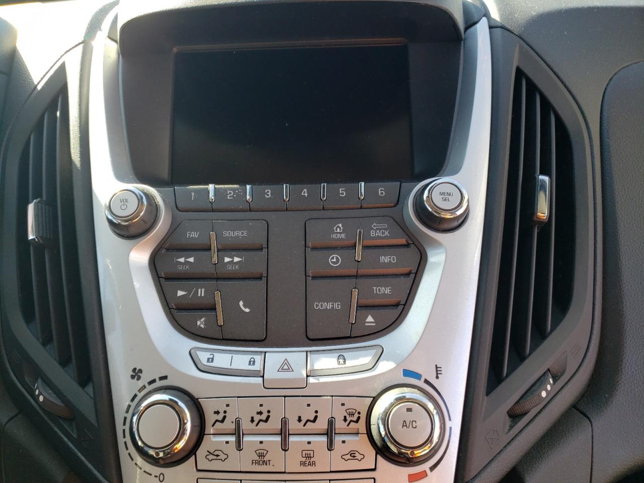 Photo 9 from auction – 2014 CHEVROLET EQUINOX LT with VIN 2GNFLFEK0E6274934