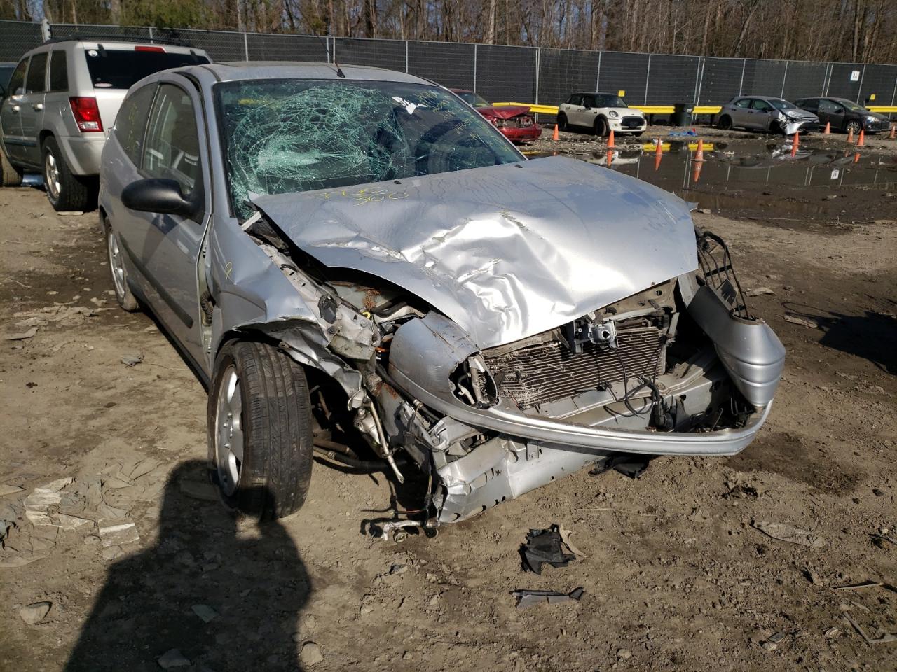 Photo 9 from auction – 2001 FORD FOCUS SE with VIN 3FAHP31361R244039