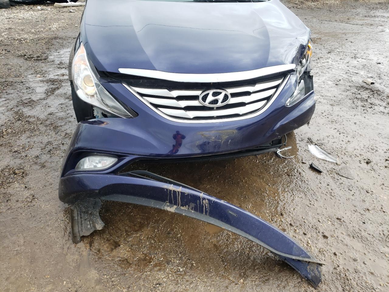Photo 9 from auction – 2013 HYUNDAI SONATA SE with VIN 5NPEC4ACXDH660049