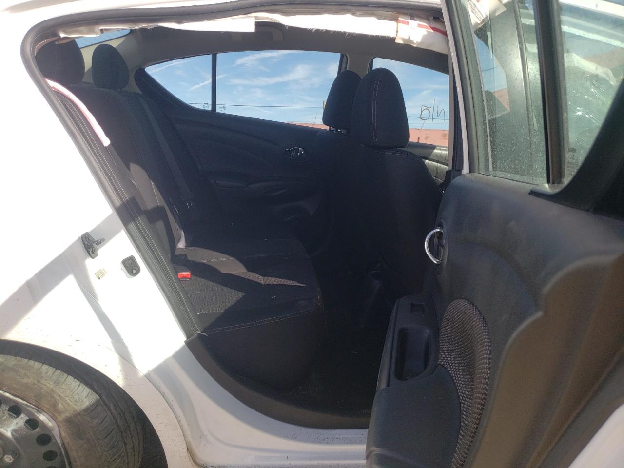 Photo 6 from auction – 2018 NISSAN VERSA S with VIN 3N1CN7AP8JL828131