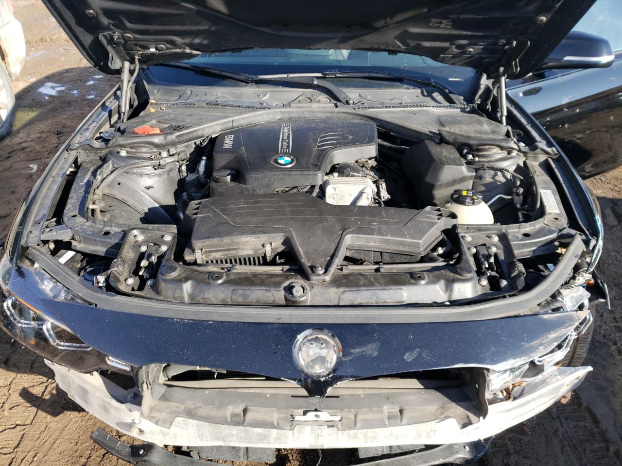 Photo 7 from auction – 2015 BMW 328 XI with VIN WBA3B3C54FF546593