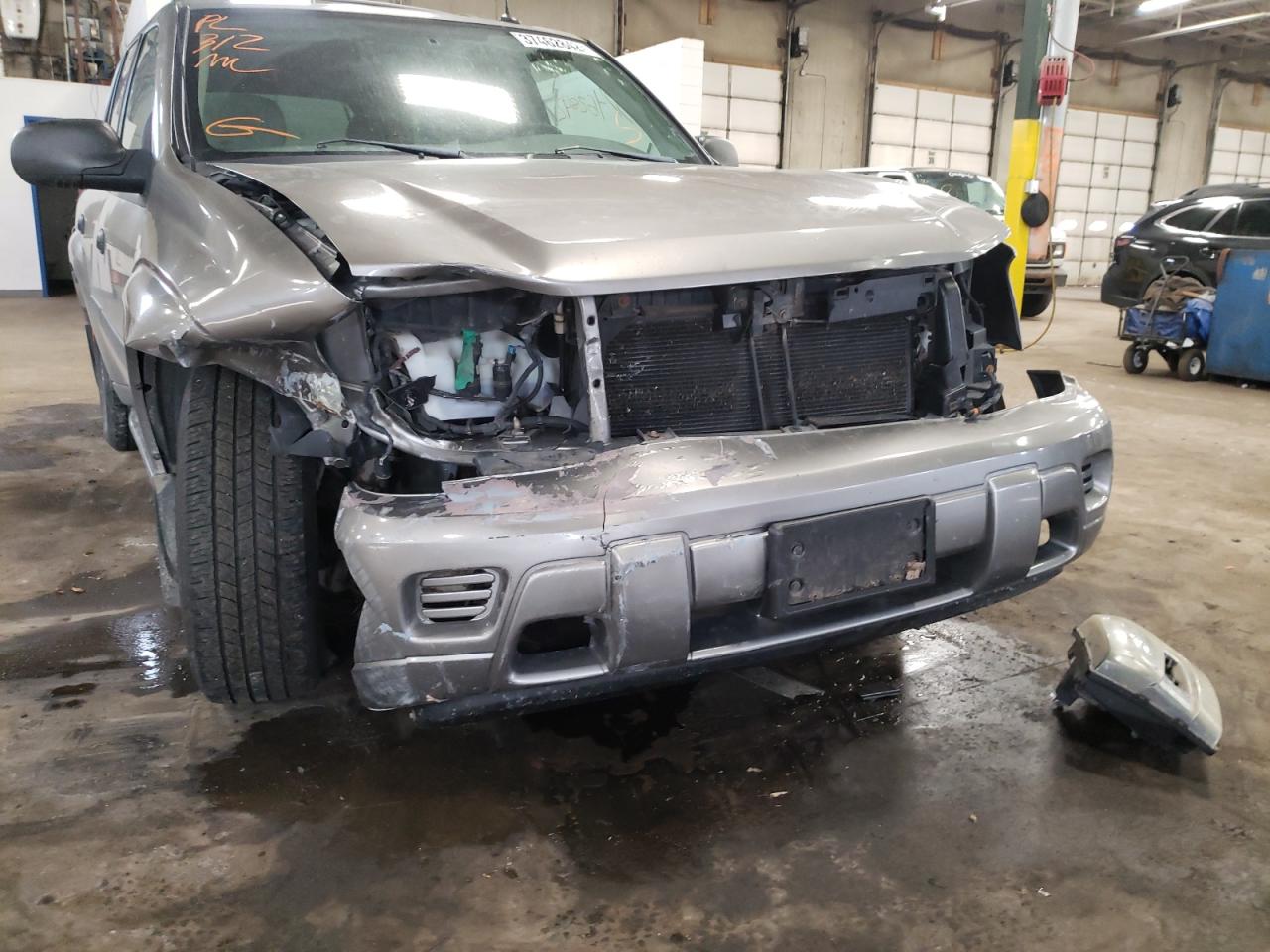 Photo 9 from auction – 2005 CHEVROLET TRAILBLAZE with VIN 1GNDT13S452256625