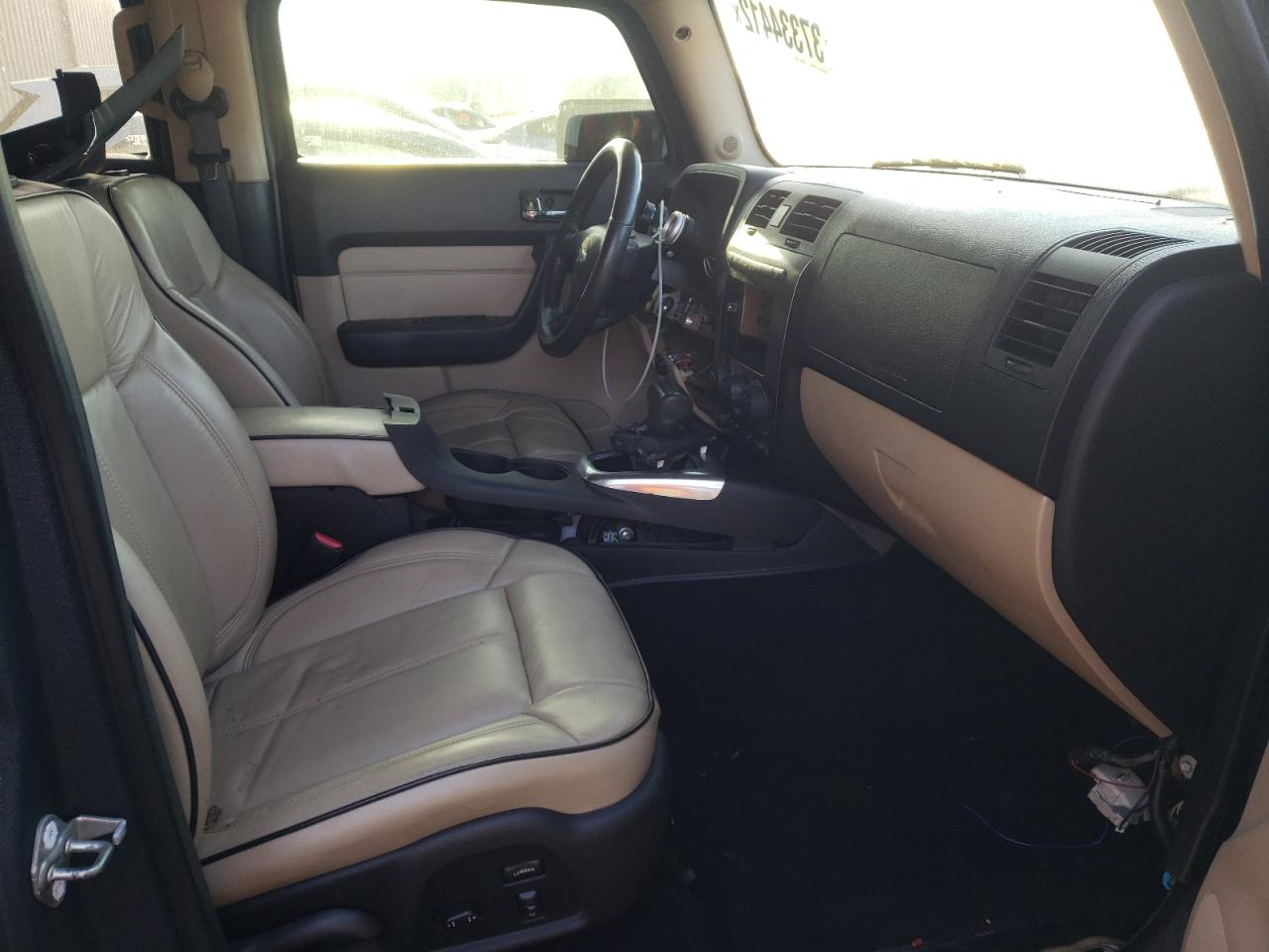Photo 5 from auction – 2006 HUMMER H3 with VIN 5GTDN136068318969