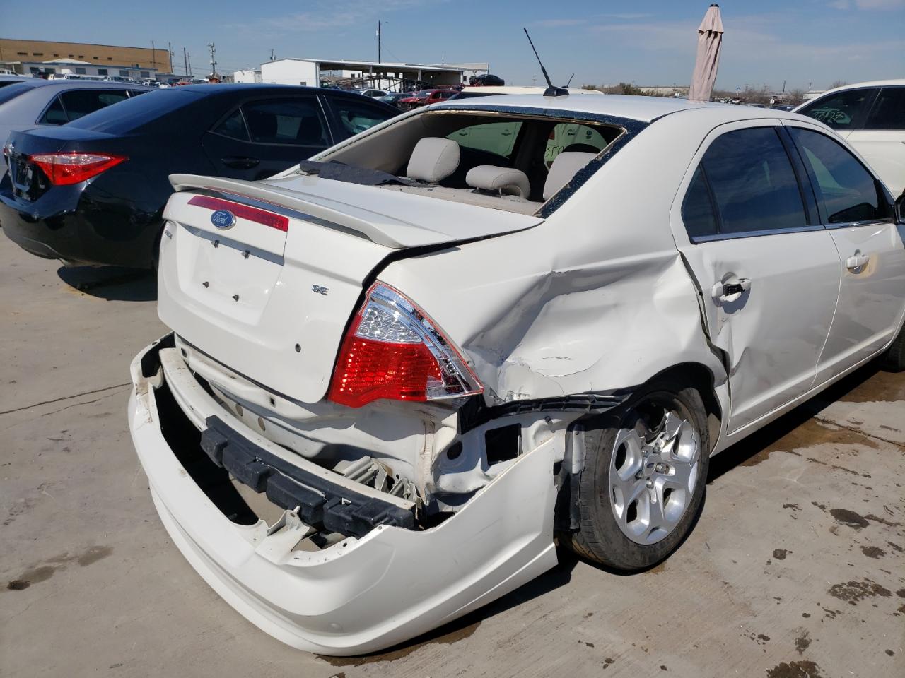 Photo 9 from auction – 2011 FORD FUSION SE with VIN 3FAHP0HA6BR154720