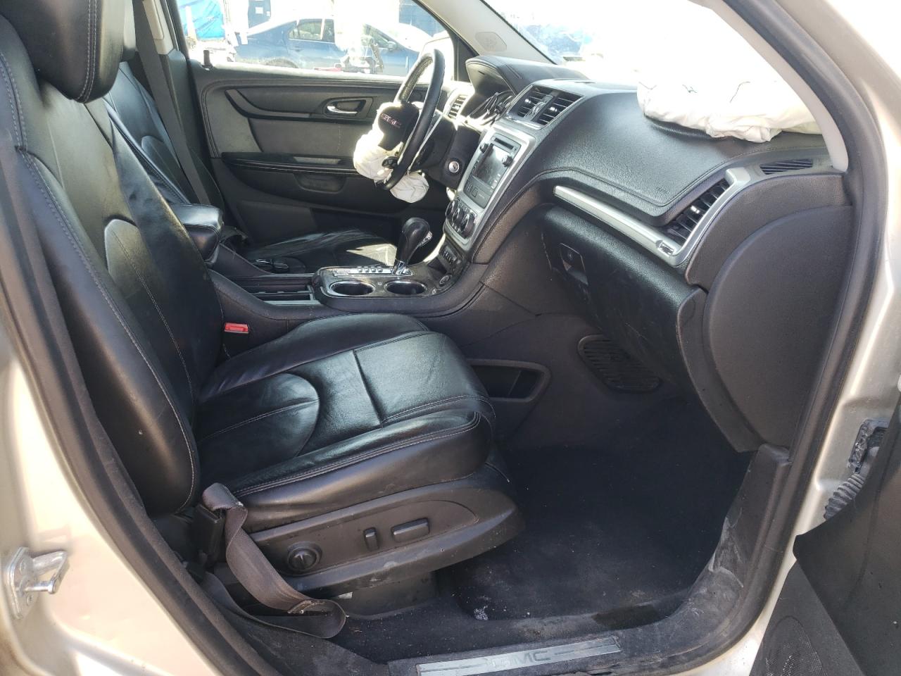 Photo 5 from auction – 2014 GMC ACADIA SLT with VIN 1GKKRRKD8EJ102199