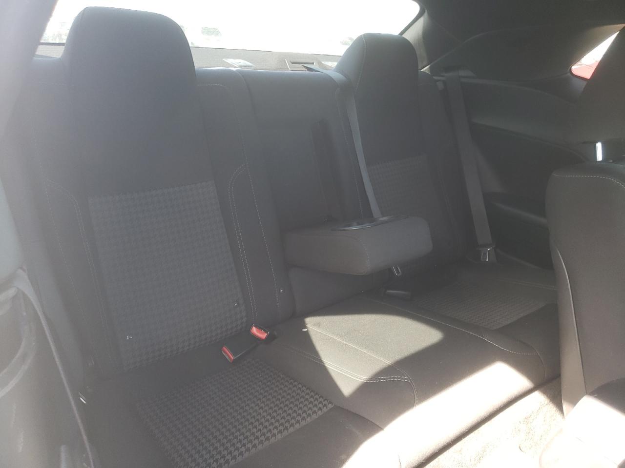 Photo 6 from auction – 2016 DODGE CHALLENGER with VIN 2C3CDZAG1GH101835