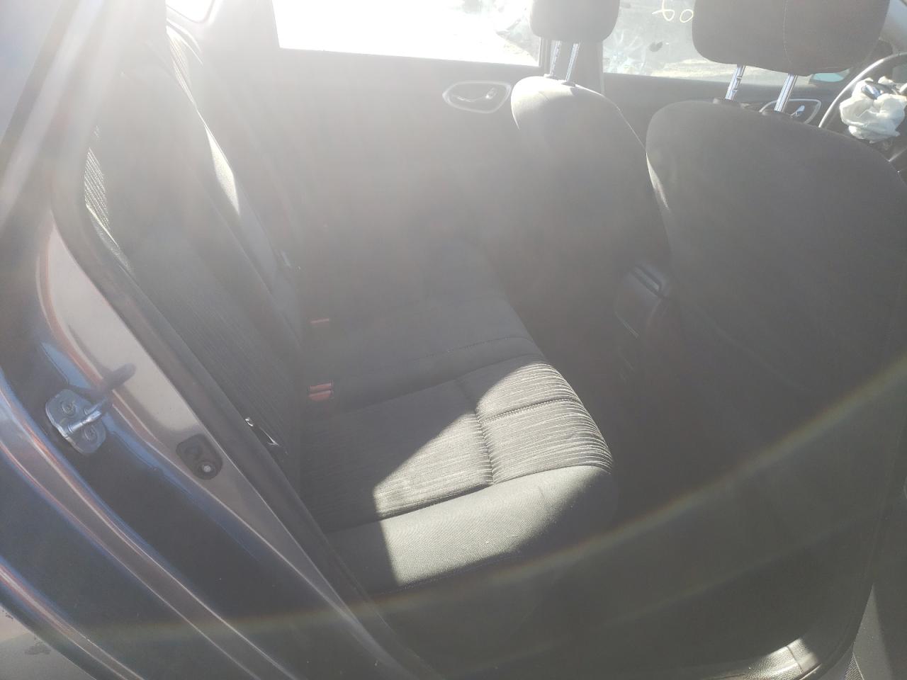 Photo 6 from auction – 2018 NISSAN SENTRA with VIN 3N1AB7AP6JL633998