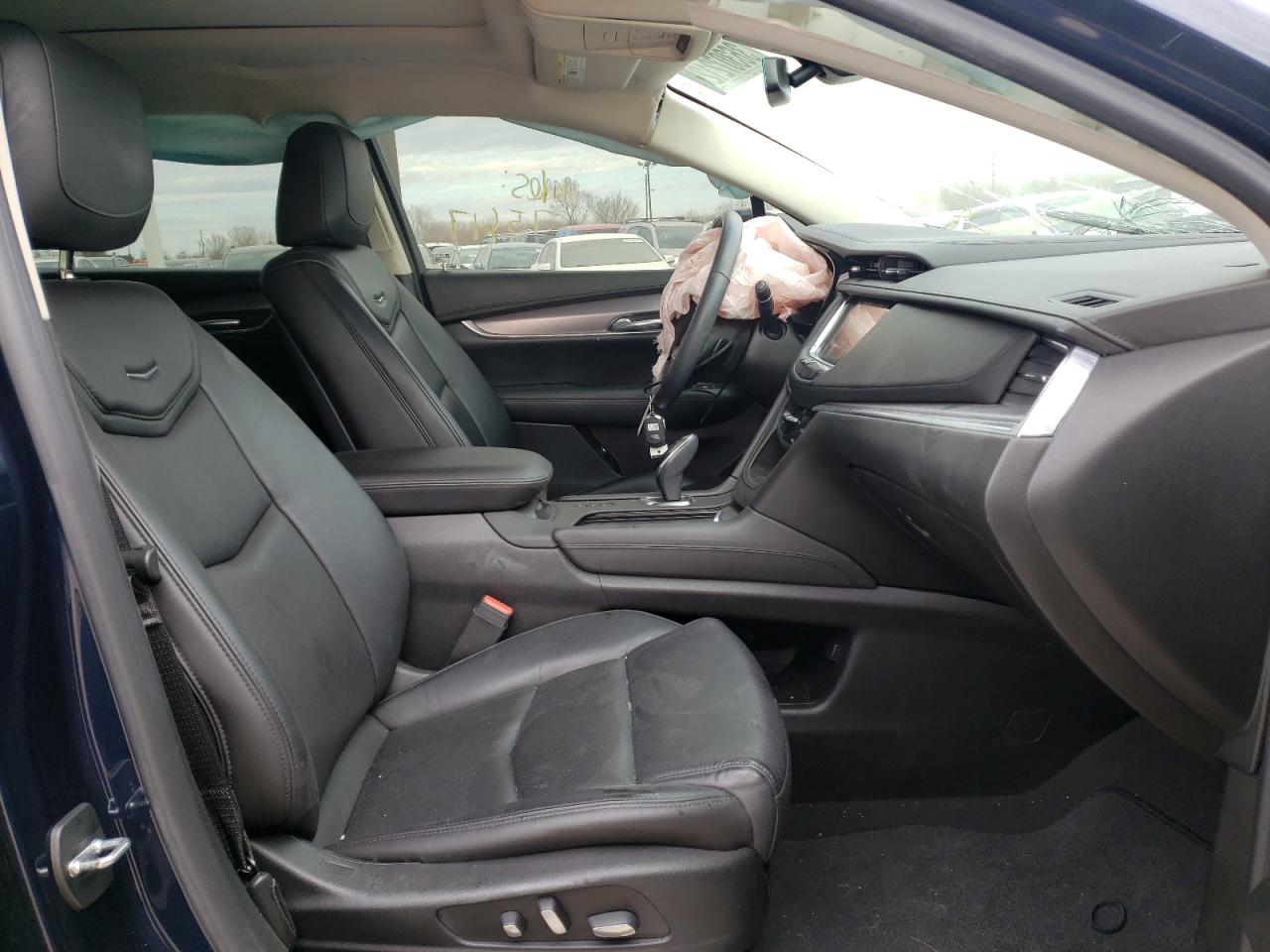 Photo 5 from auction – 2017 CADILLAC XT5 PREMIU with VIN 1GYKNERS8HZ278299