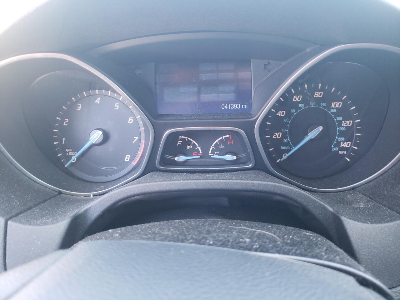 Photo 8 from auction – 2013 FORD FOCUS SE with VIN 1FADP3K28DL275817
