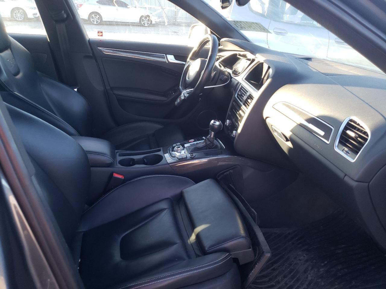 Photo 5 from auction – 2016 AUDI S4 PREMIUM with VIN WAUBGAFL6GA004180
