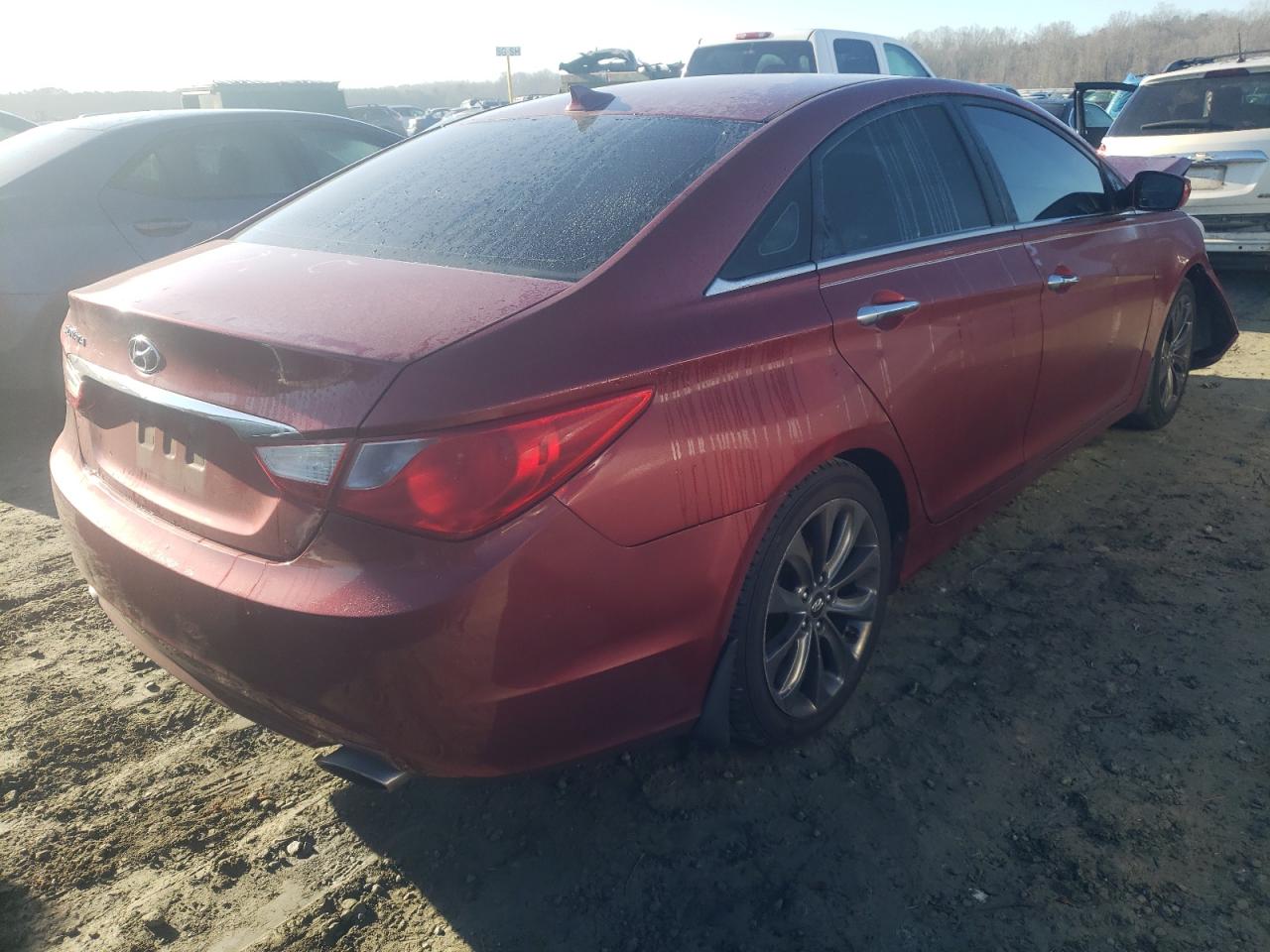 Photo 4 from auction – 2012 HYUNDAI SONATA SE with VIN 5NPEC4AC7CH384668