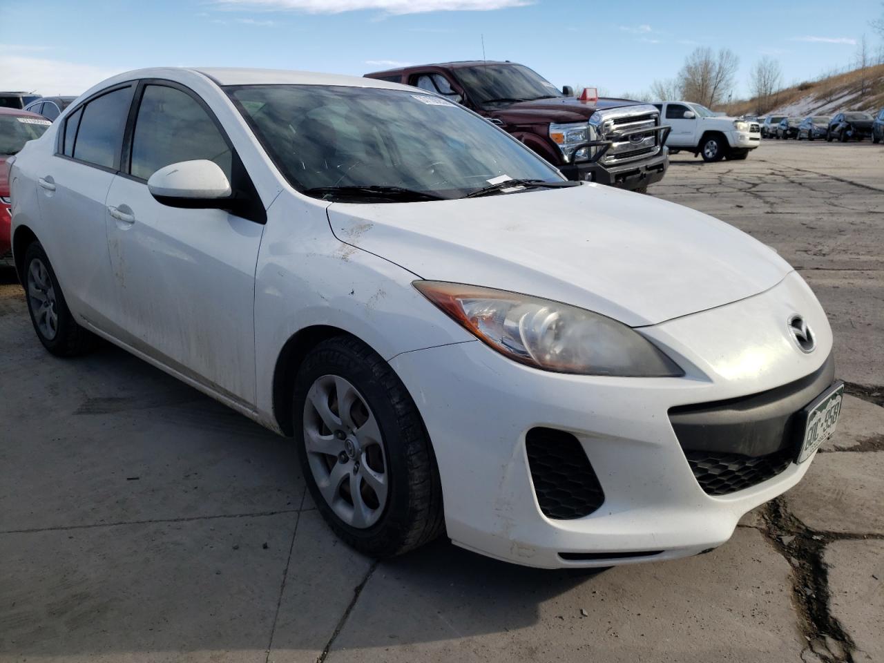 MAZDA 3 I 2013 with VIN JM1BL1TF0D1831441 - Photo from auction