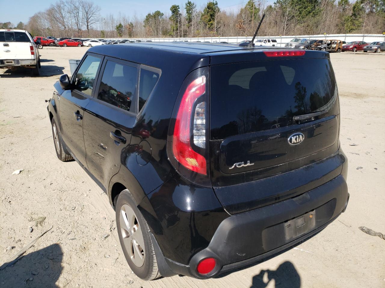 Photo 3 from auction – 2016 KIA SOUL with VIN KNDJN2A25G7372114