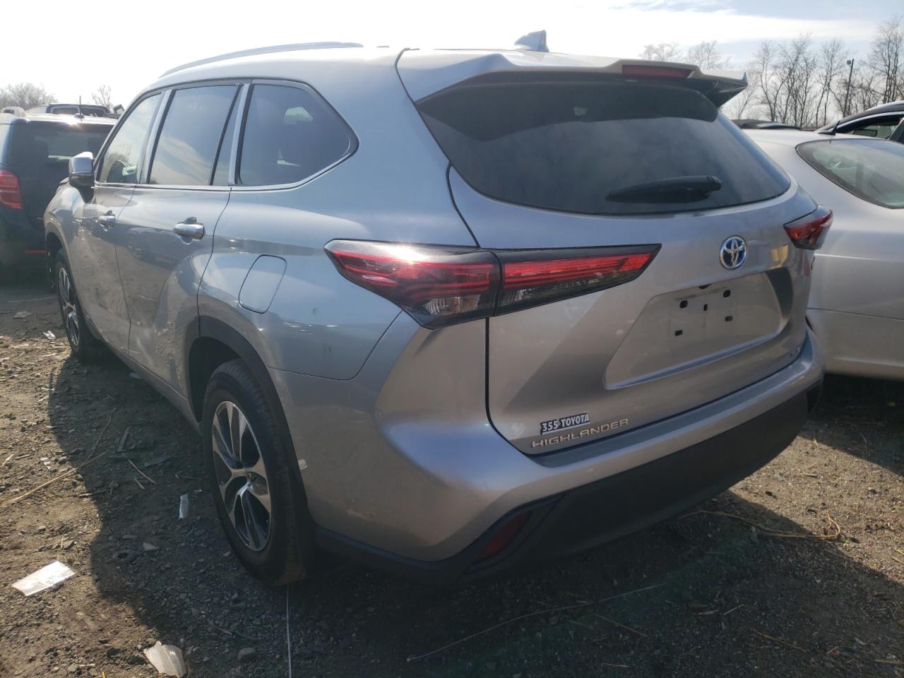 Photo 3 from auction – 2021 TOYOTA HIGHLANDER with VIN 5TDGBRCH5MS518817