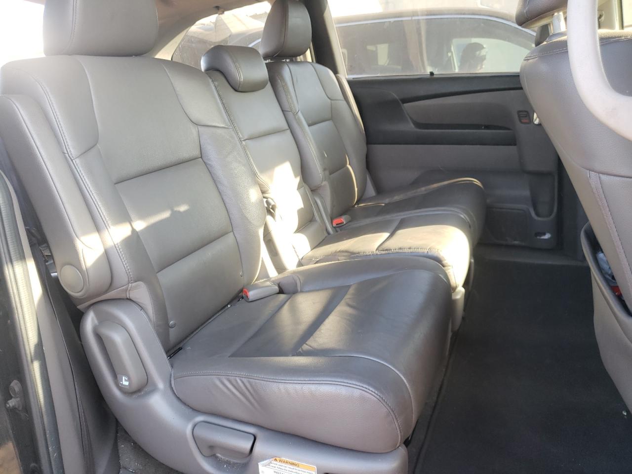 Photo 6 from auction – 2014 HONDA ODYSSEY TO with VIN 5FNRL5H97EB029034